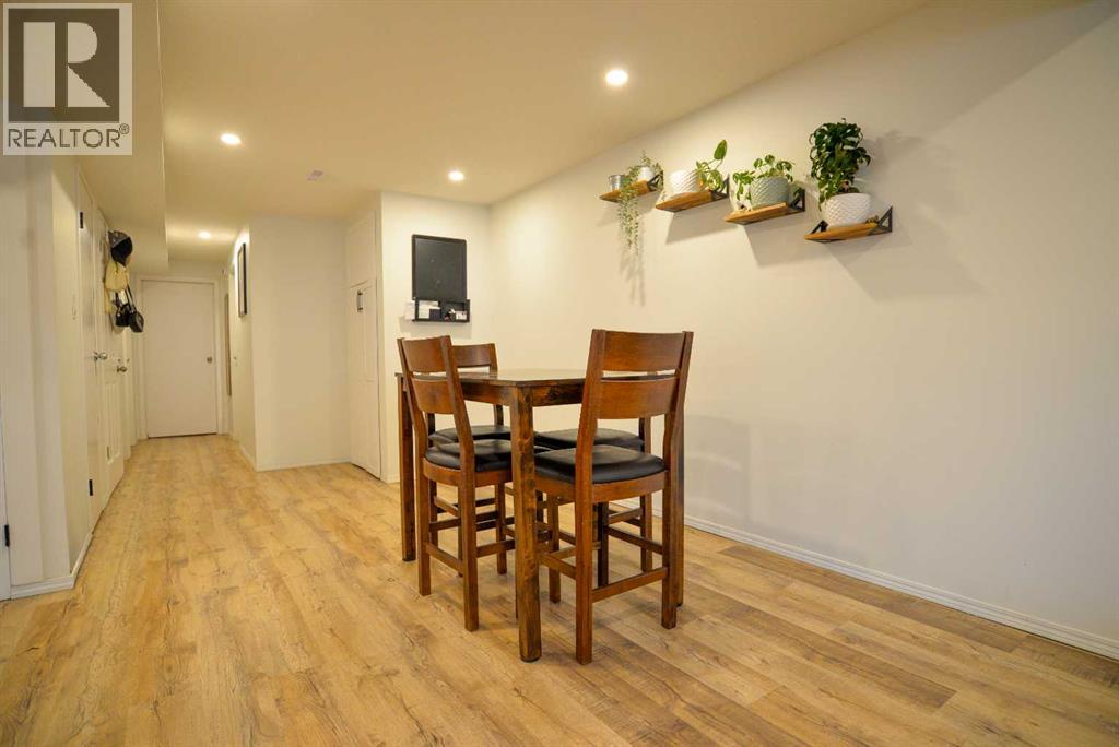 Single Family House Bi-level for Sale in  Centre Street NE Beddington Heights Calgary 