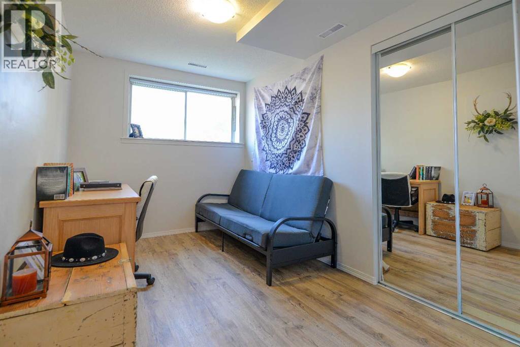 Single Family House Bi-level for Sale in  Centre Street NE Beddington Heights Calgary 