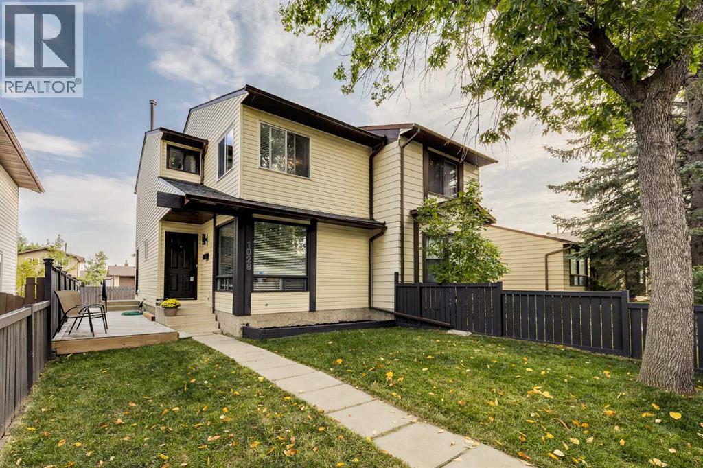 1028 Berkley Drive NW, Calgary, Alberta