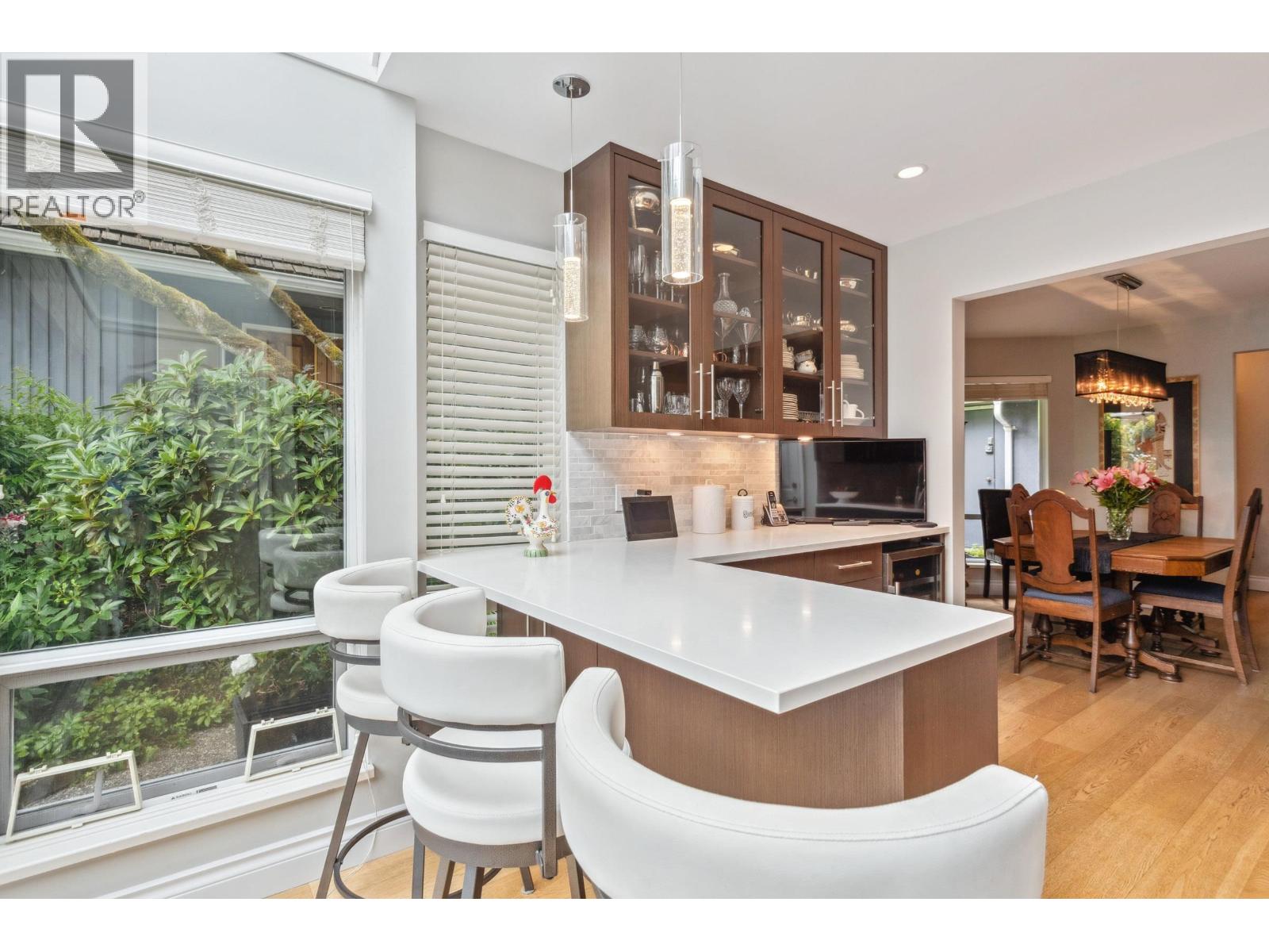 36 1925 INDIAN RIVER CRESCENT, North Vancouver