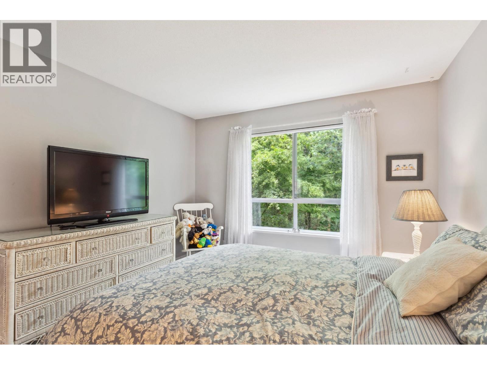 36 1925 INDIAN RIVER CRESCENT, North Vancouver