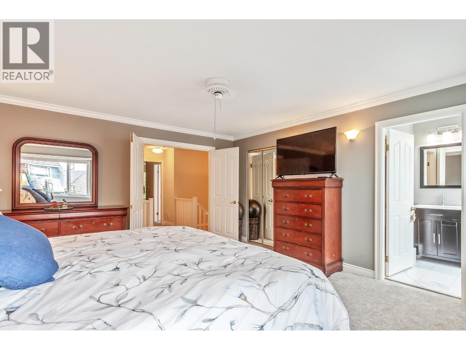 36 1925 INDIAN RIVER CRESCENT, North Vancouver