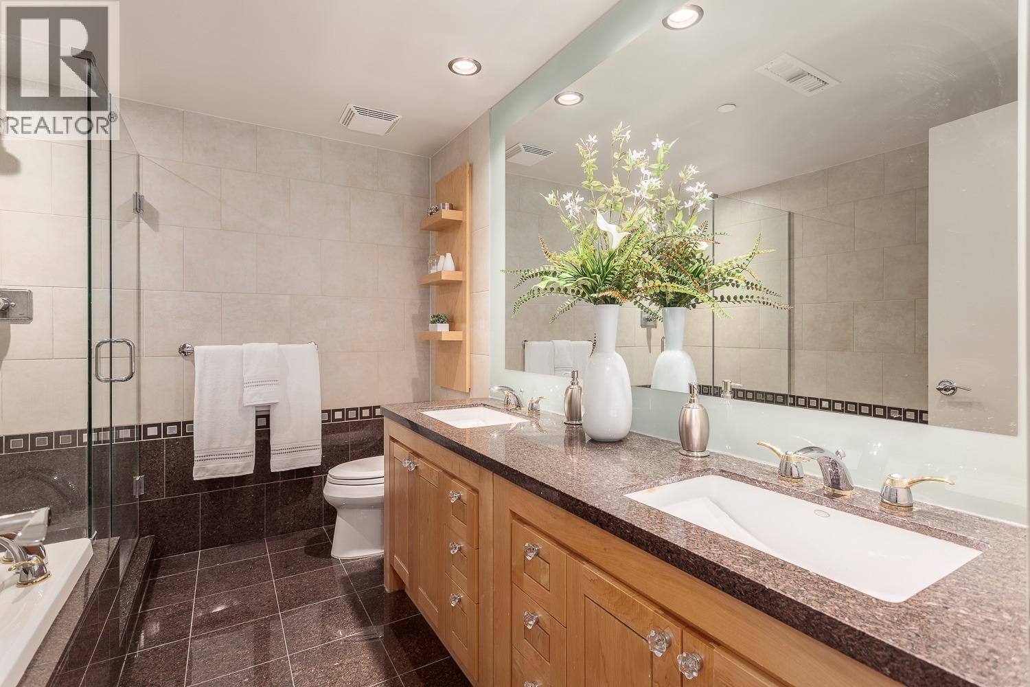 1493 HOMER STREET, Vancouver