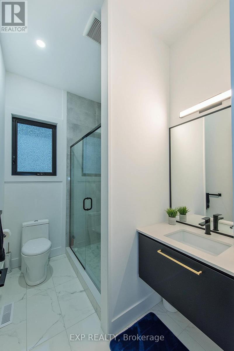 Single Family House Bungalow for Sale in  MERRITT COURT North Middlesex (Parkhill) 