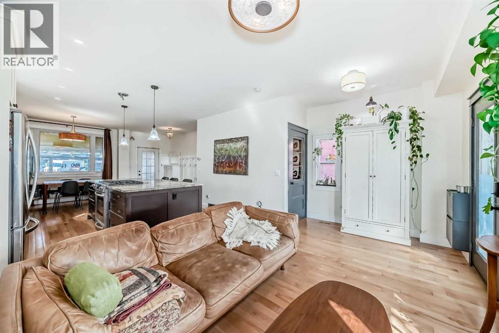 Single Family House for Sale in   Avenue SE Ramsay Calgary 