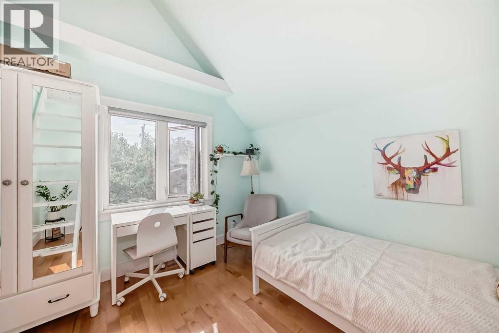 Single Family House for Sale in   Avenue SE Ramsay Calgary 