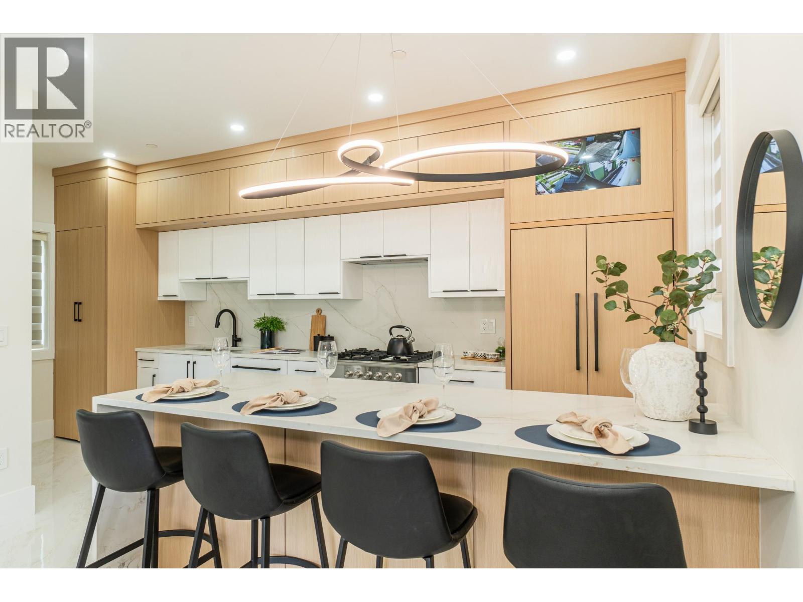 1552 W 66TH AVENUE, Vancouver