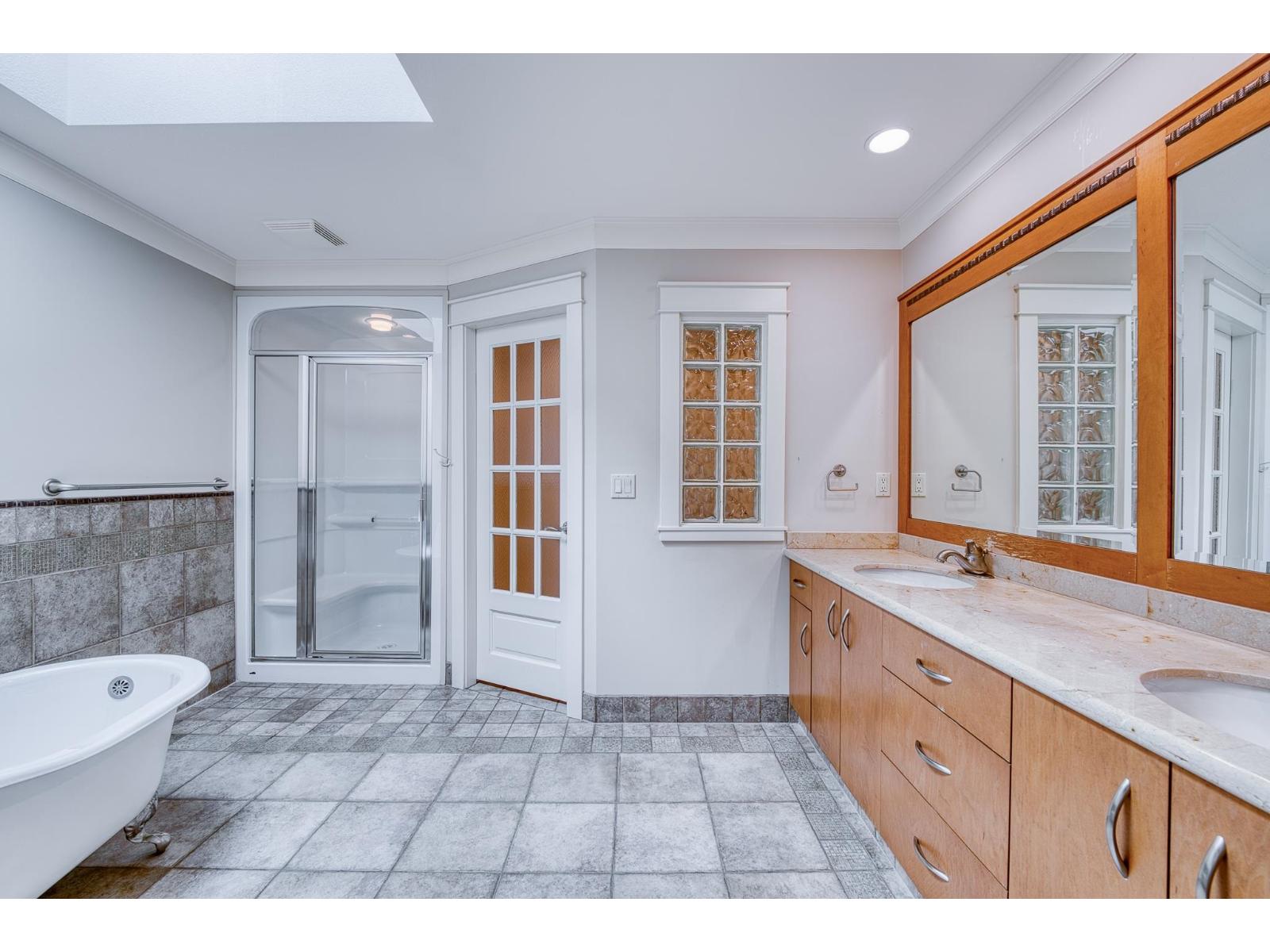 16354 30B AVENUE, Surrey
