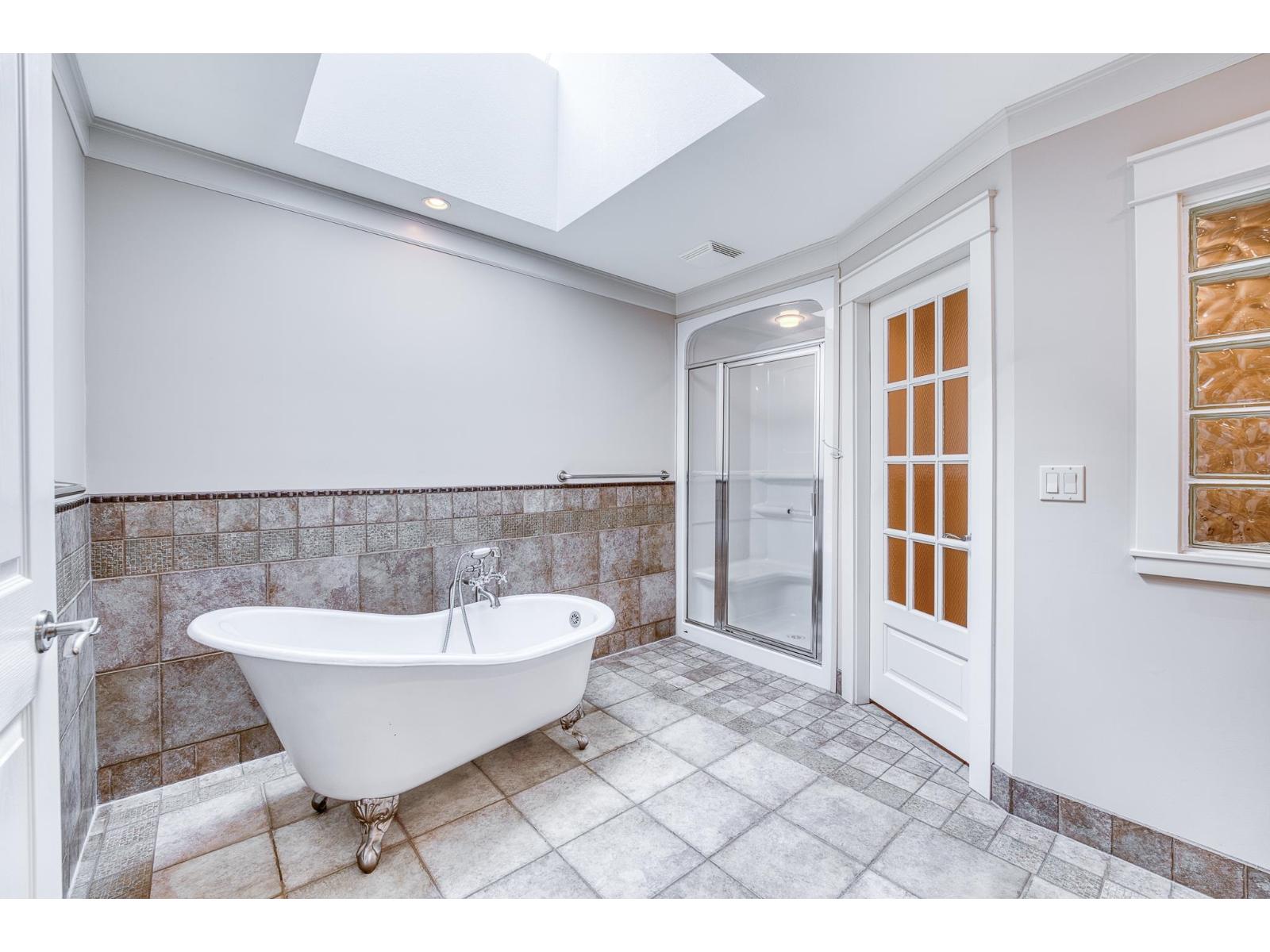 16354 30B AVENUE, Surrey
