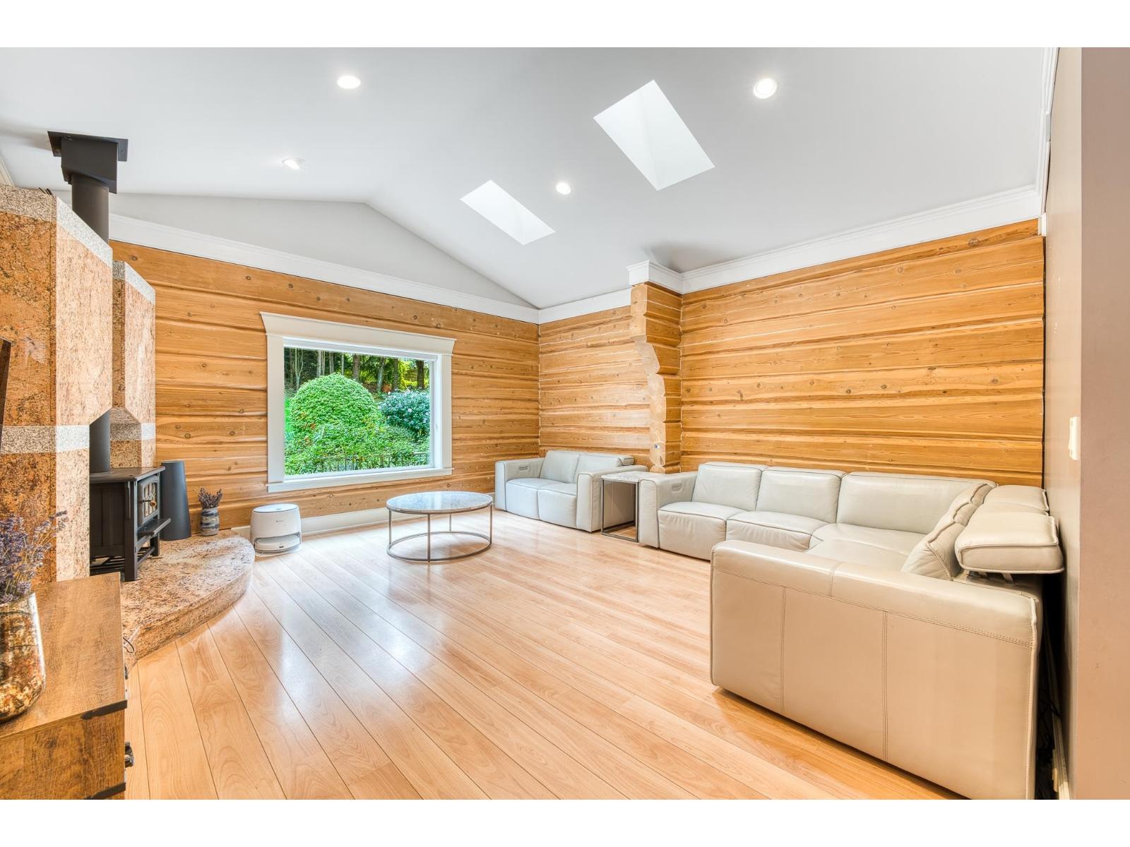 16354 30B AVENUE, Surrey