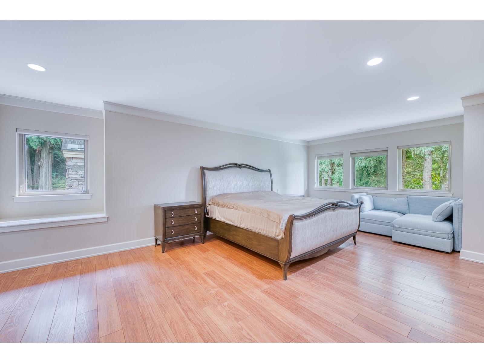 16354 30B AVENUE, Surrey