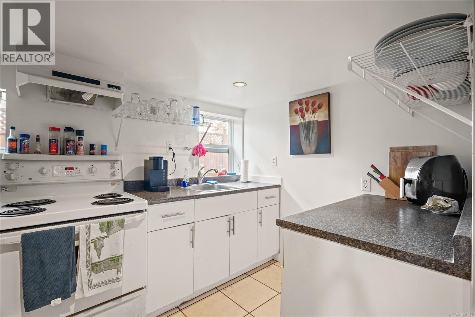 3222 Millgrove Street, Saanich