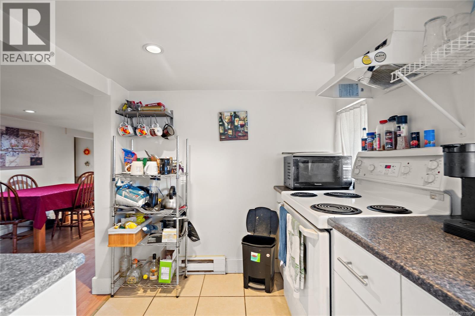  3222 Millgrove Street, Saanich