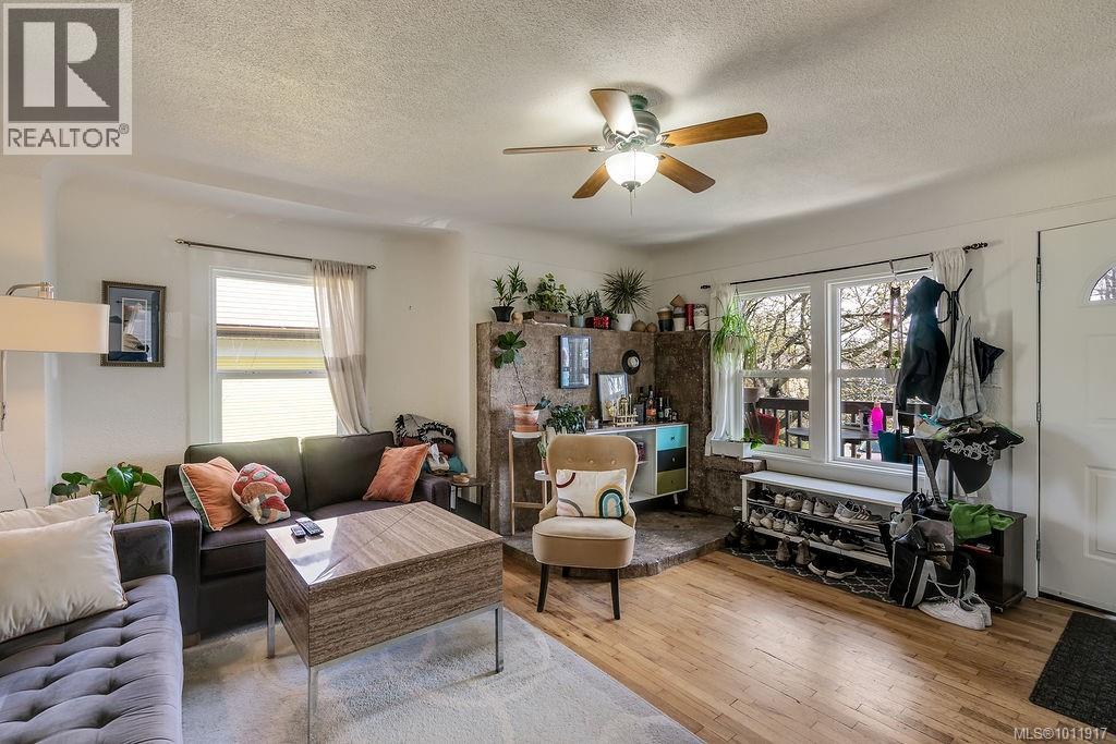  3222 Millgrove Street, Saanich