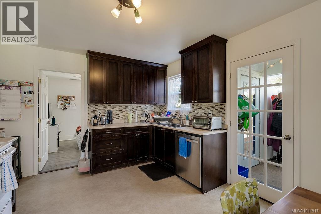  3222 Millgrove Street, Saanich