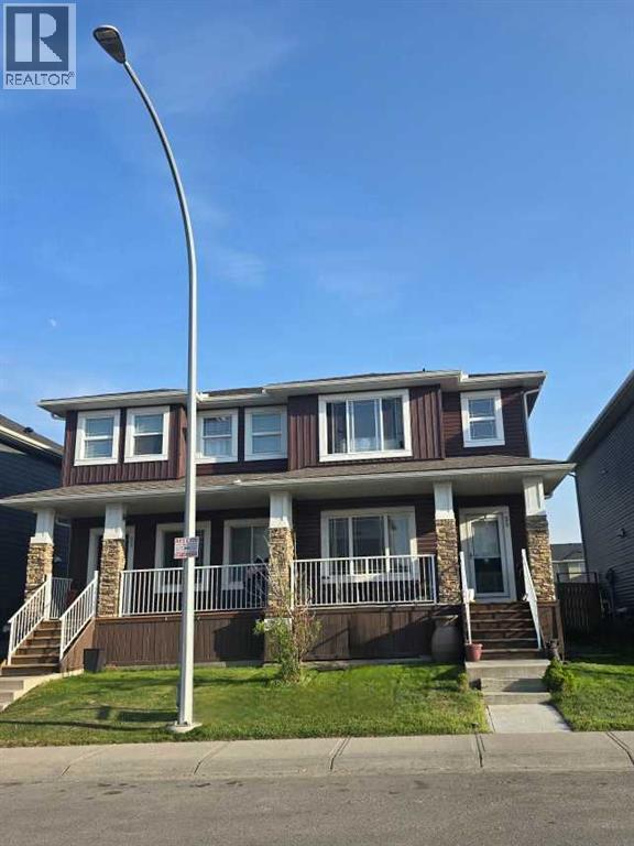 Single Family House for Sale in  Redstone Common NE Redstone Calgary 