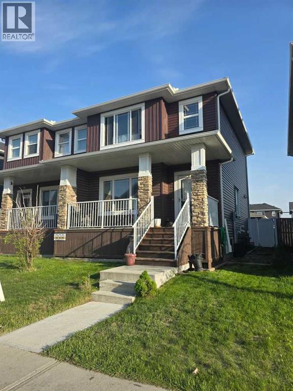 Single Family House for Sale in  Redstone Common NE Redstone Calgary 