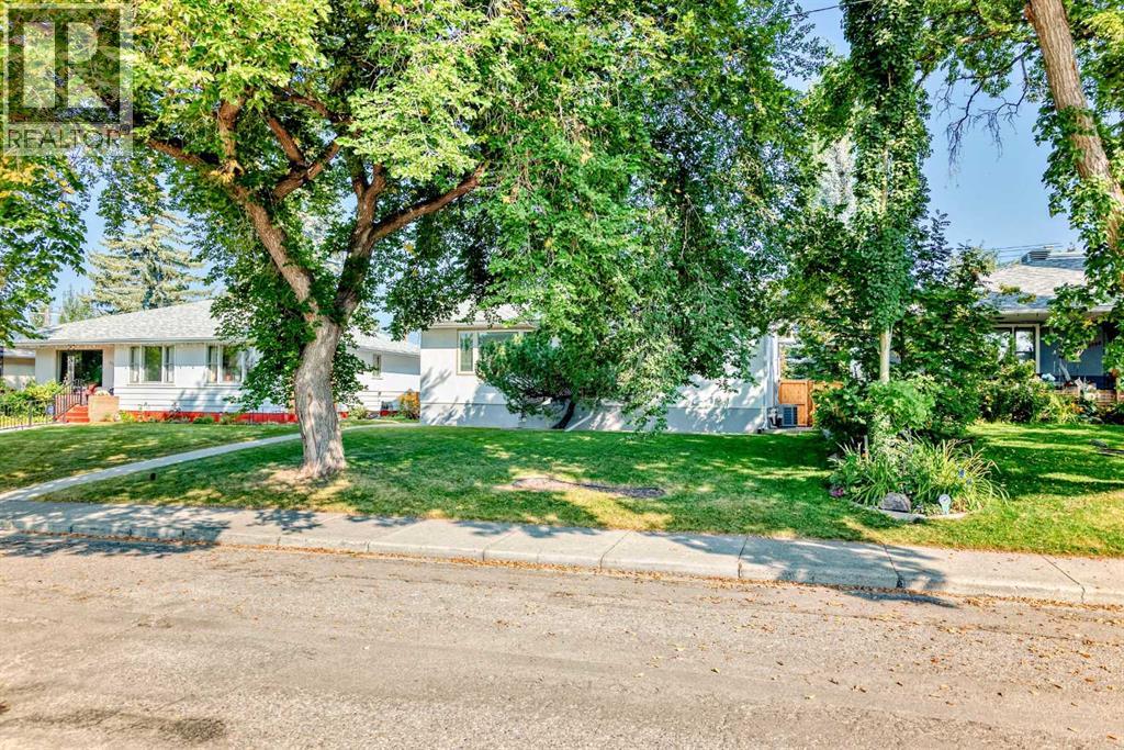 Single Family House Bungalow for Sale in   Avenue SW Richmond Calgary 