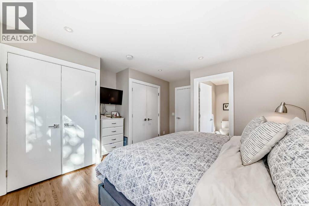 Single Family House Bungalow for Sale in   Avenue SW Richmond Calgary 
