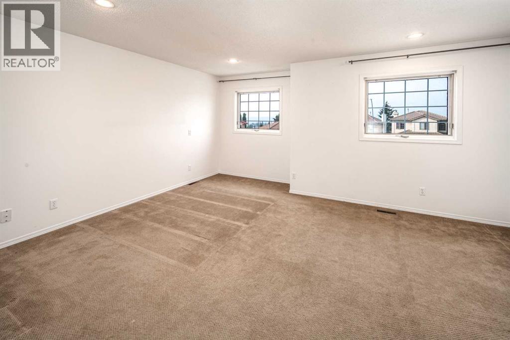 Single Family House for Sale in  Sierra Morena Place SW Signal Hill Calgary 