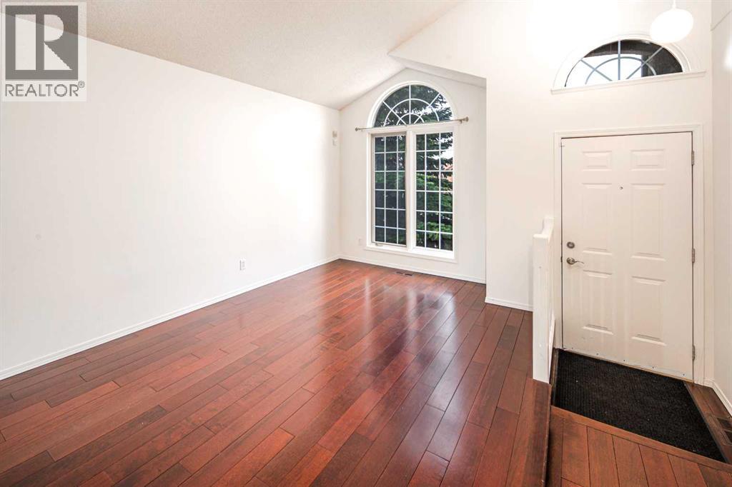 Single Family House for Sale in  Sierra Morena Place SW Signal Hill Calgary 