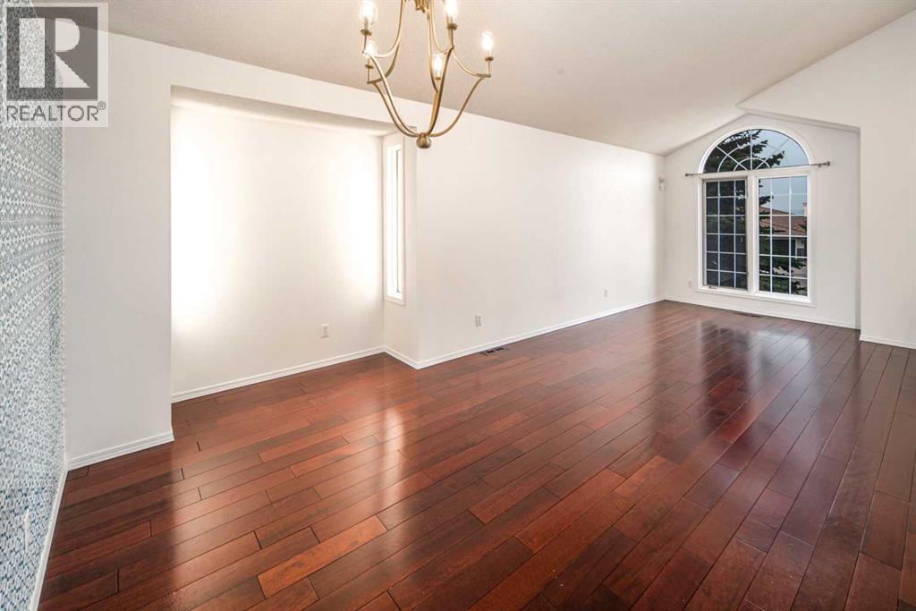 Single Family House for Sale in  Sierra Morena Place SW Signal Hill Calgary 