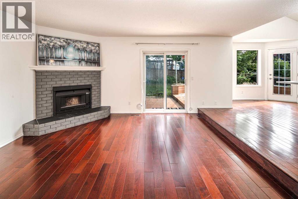 Single Family House for Sale in  Sierra Morena Place SW Signal Hill Calgary 