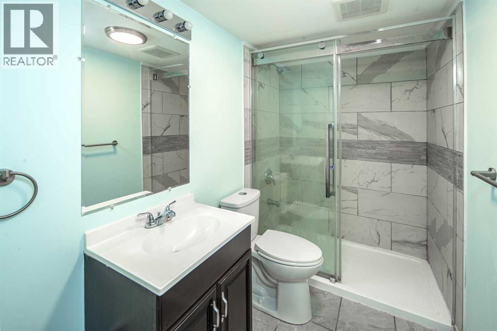 Single Family House for Sale in  Sierra Morena Place SW Signal Hill Calgary 