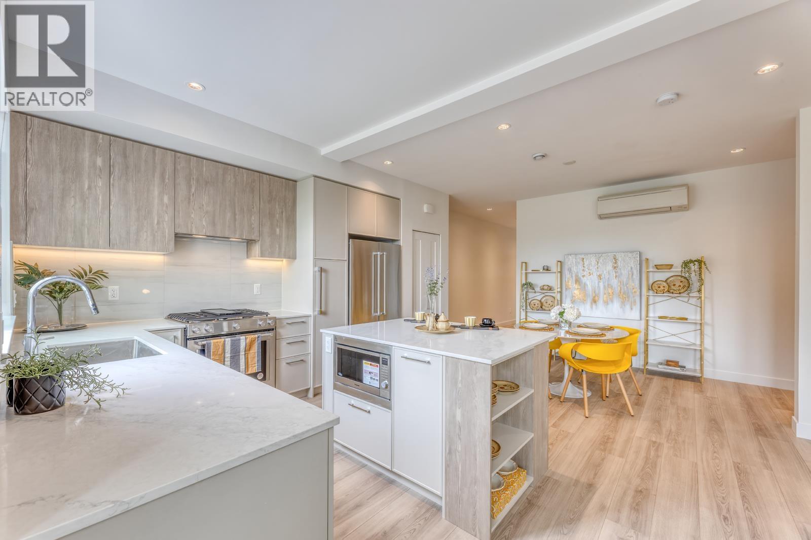 104 3421 QUEENSTON AVENUE, Coquitlam