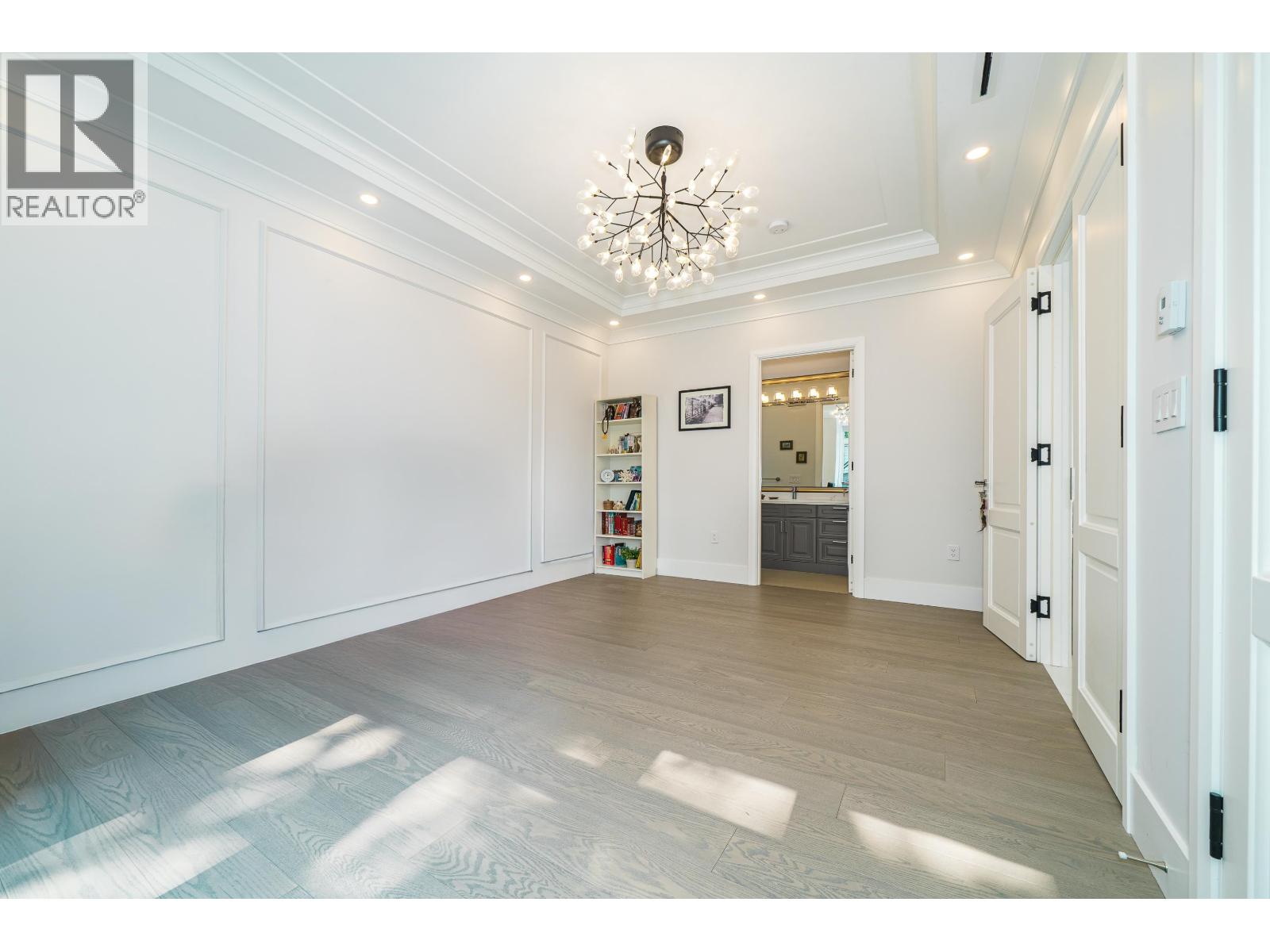 1048 HANDSWORTH ROAD, North Vancouver