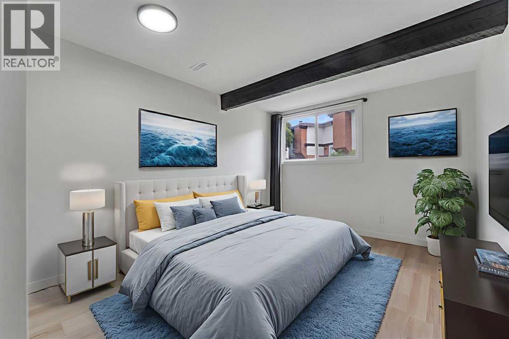 Single Family House Bi-level for Sale in  Pinemont Bay NE Pineridge Calgary 