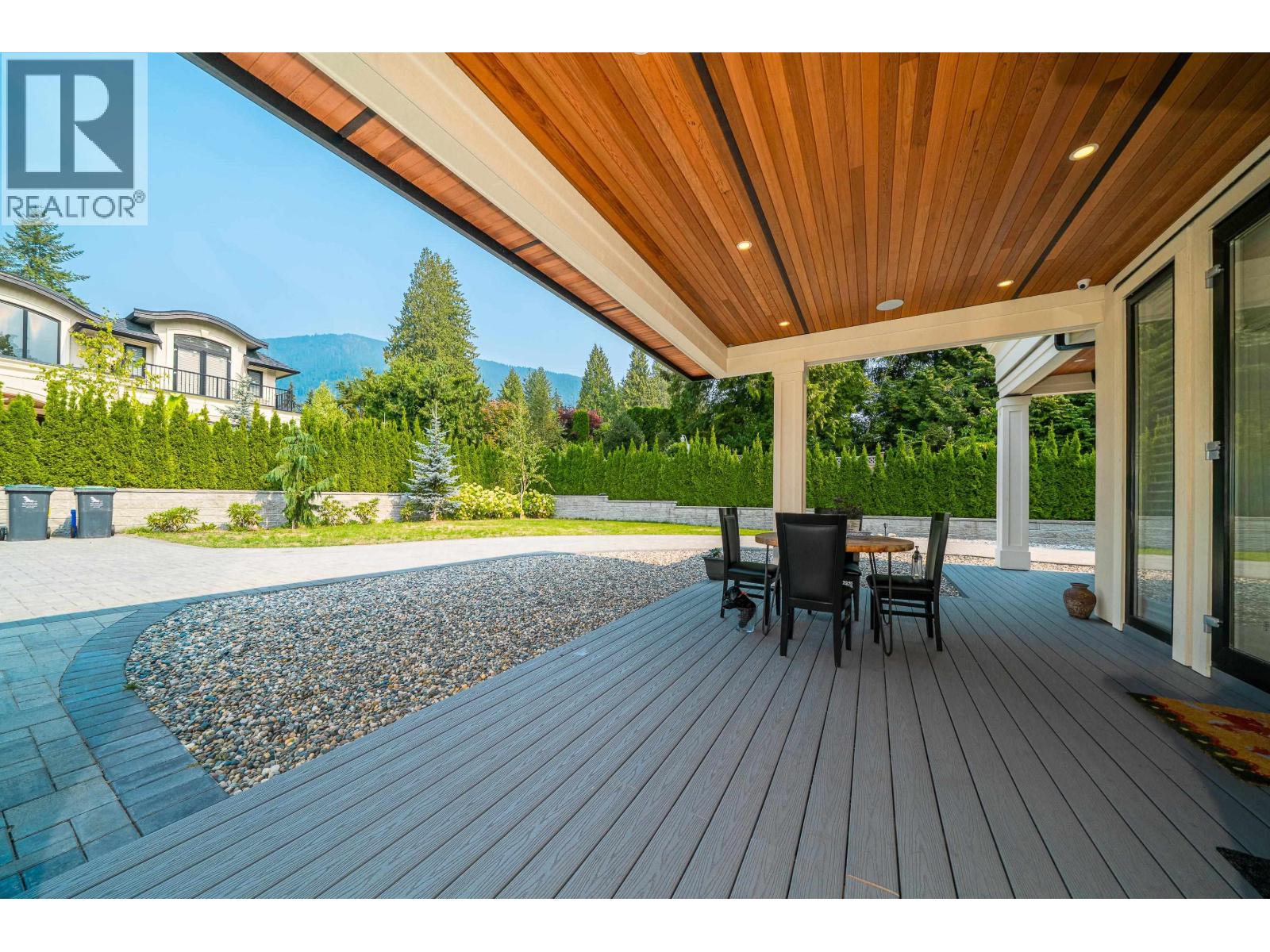 1048 HANDSWORTH ROAD, North Vancouver