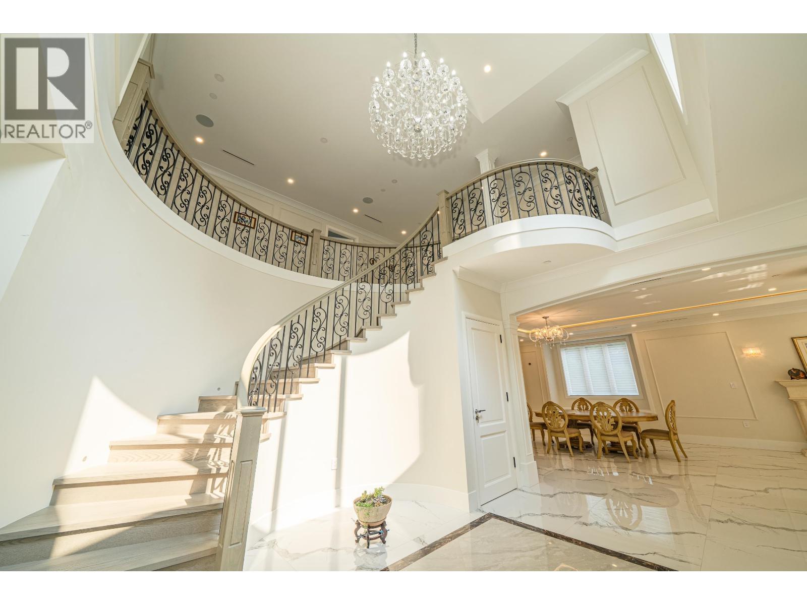 1048 HANDSWORTH ROAD, North Vancouver