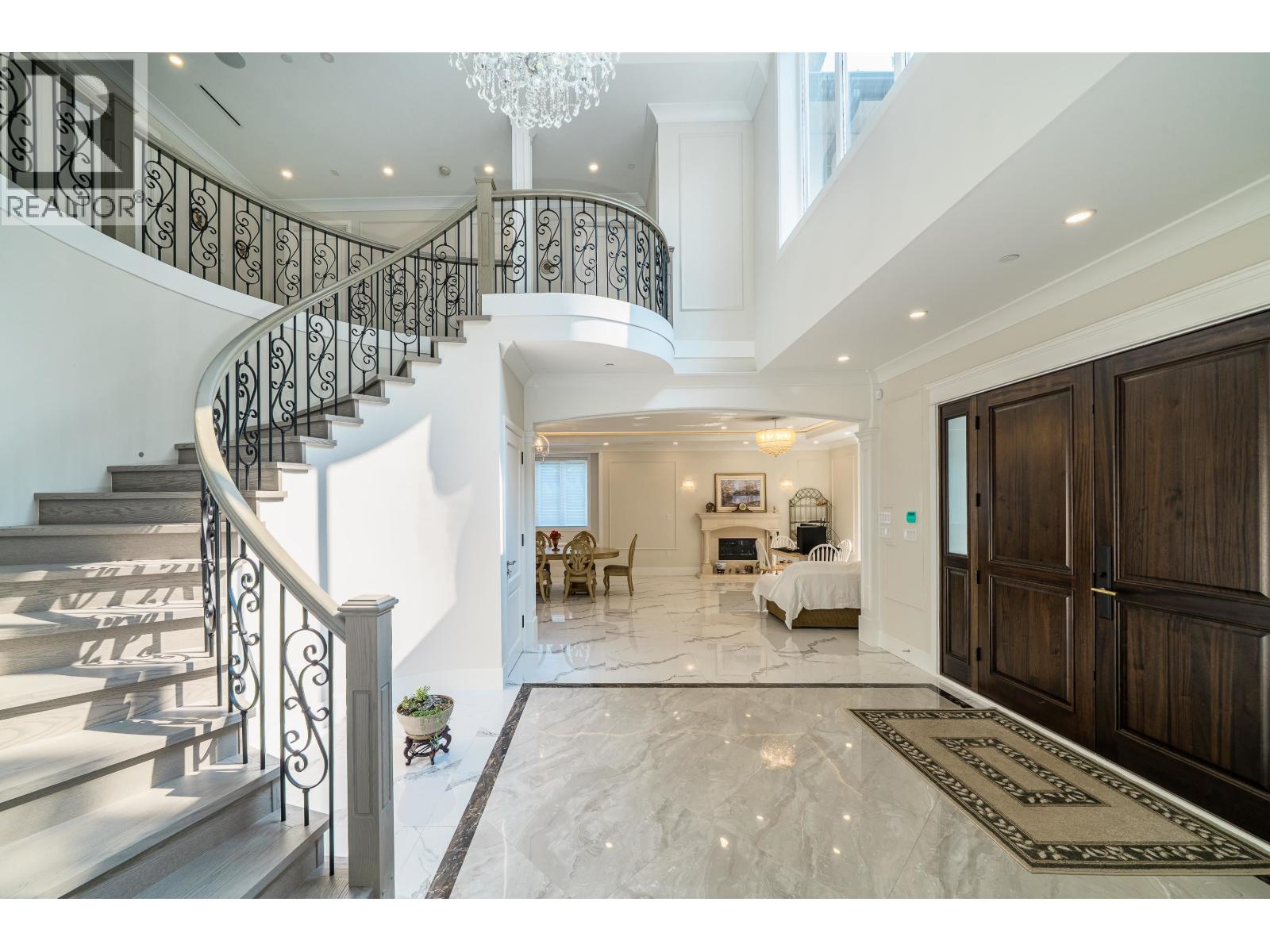1048 HANDSWORTH ROAD, North Vancouver