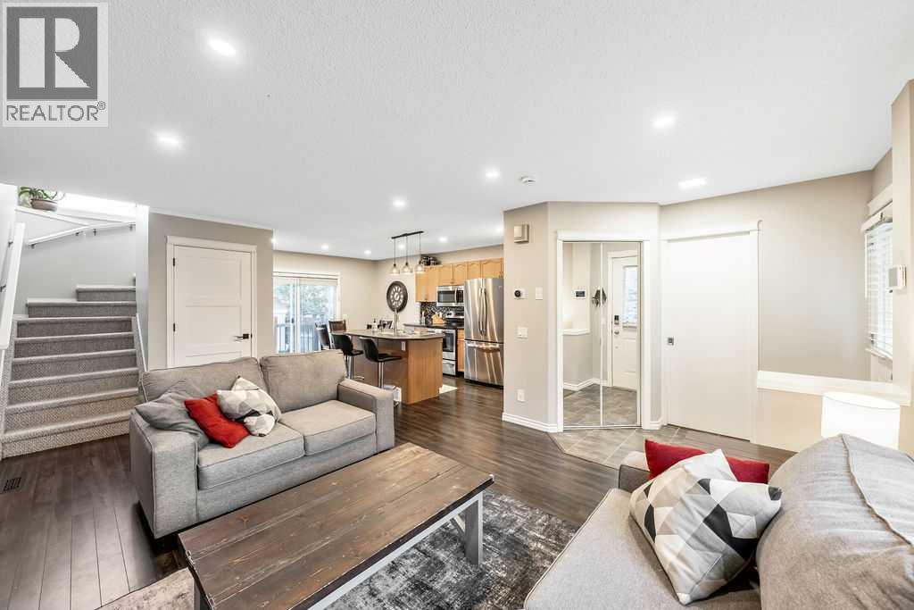 Single Family House for Sale in  tuscany Drive NW Tuscany Calgary 