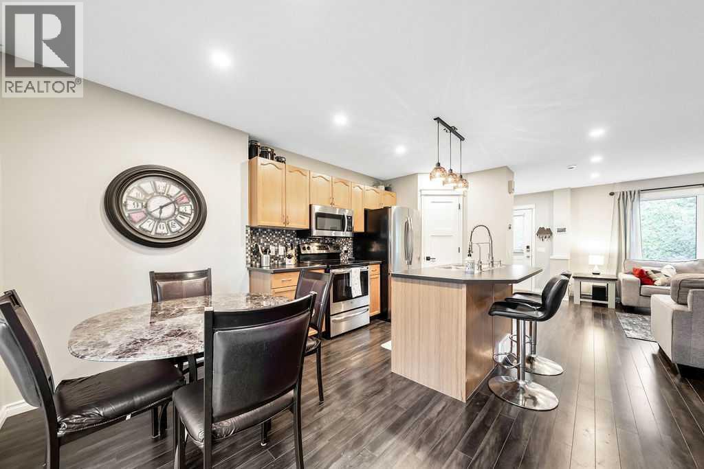 Single Family House for Sale in  tuscany Drive NW Tuscany Calgary 