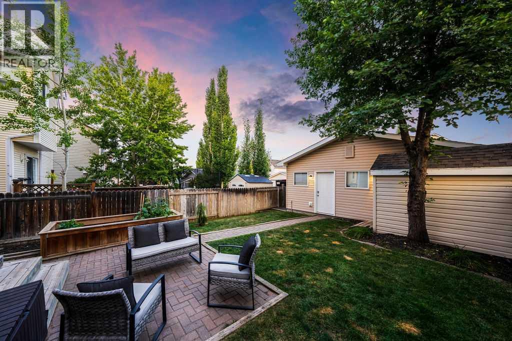 Single Family House for Sale in  tuscany Drive NW Tuscany Calgary 
