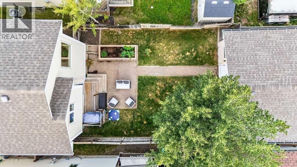 Single Family House for Sale in  tuscany Drive NW Tuscany Calgary 
