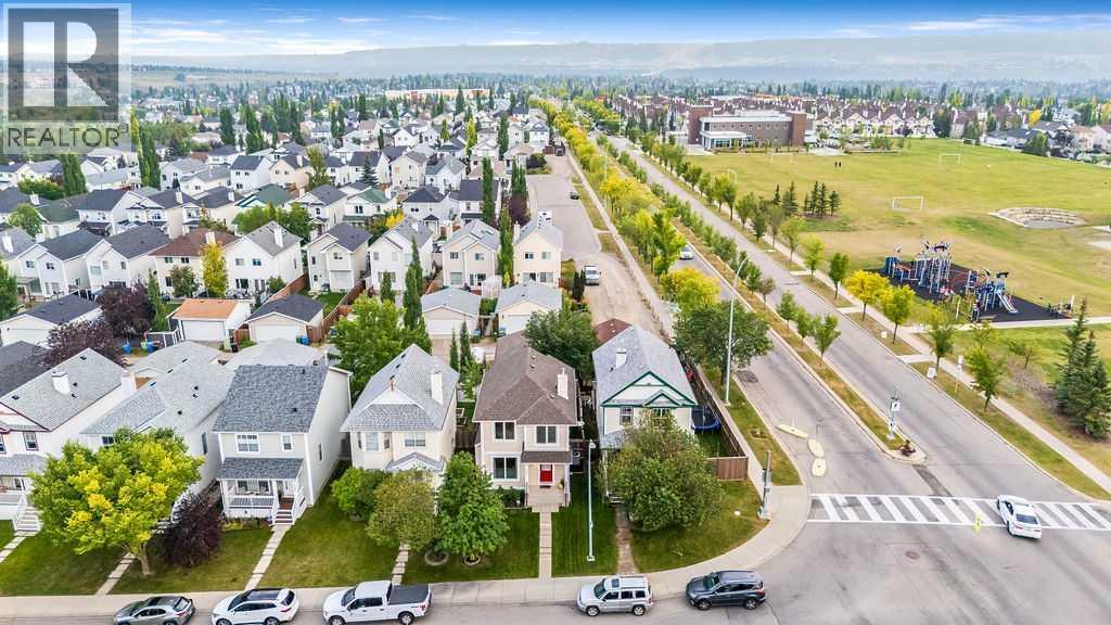 Single Family House for Sale in  tuscany Drive NW Tuscany Calgary 