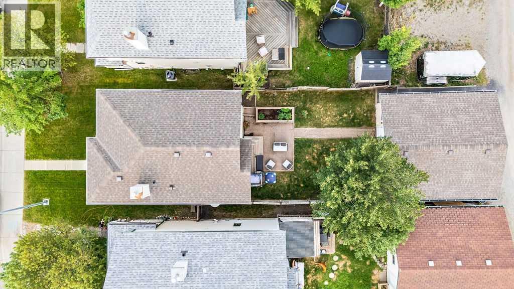 Single Family House for Sale in  tuscany Drive NW Tuscany Calgary 