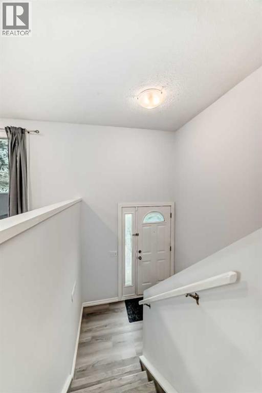 Single Family House Bi-level for Sale in  Bearberry Close NW Beddington Heights Calgary 