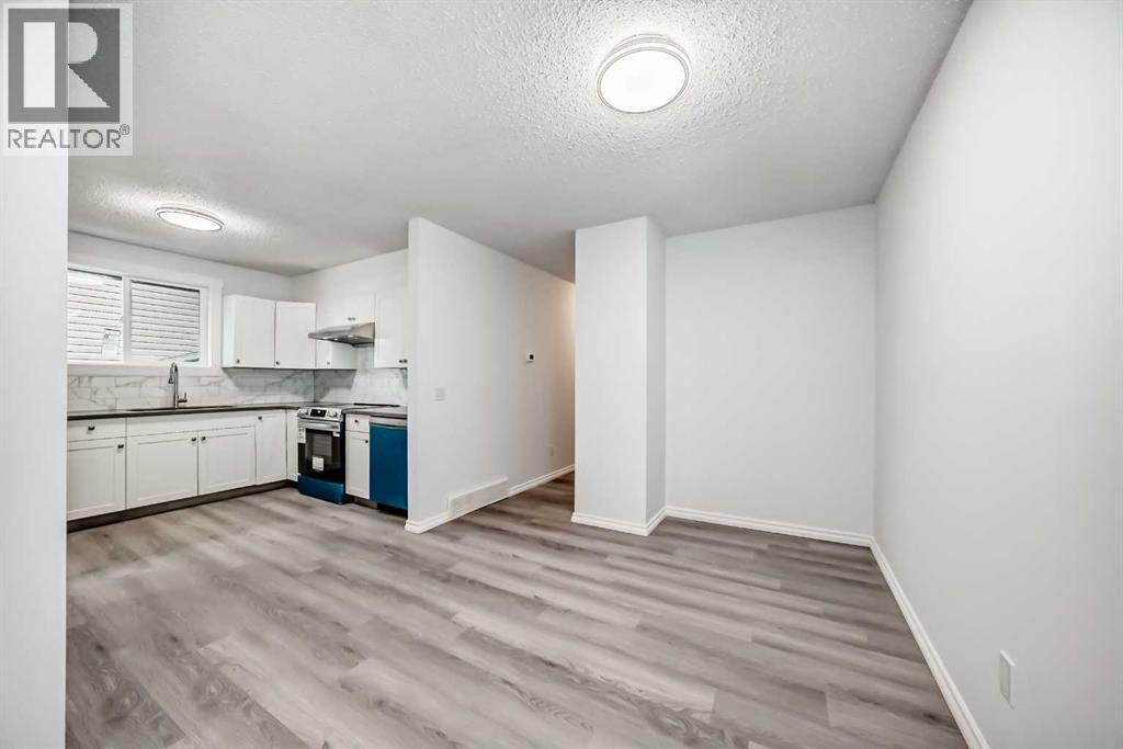 Single Family House Bi-level for Sale in  Bearberry Close NW Beddington Heights Calgary 