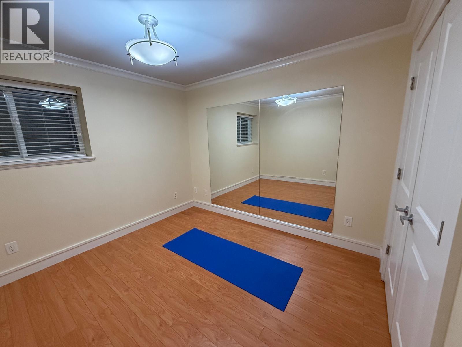 1017 CANYON BOULEVARD, North Vancouver