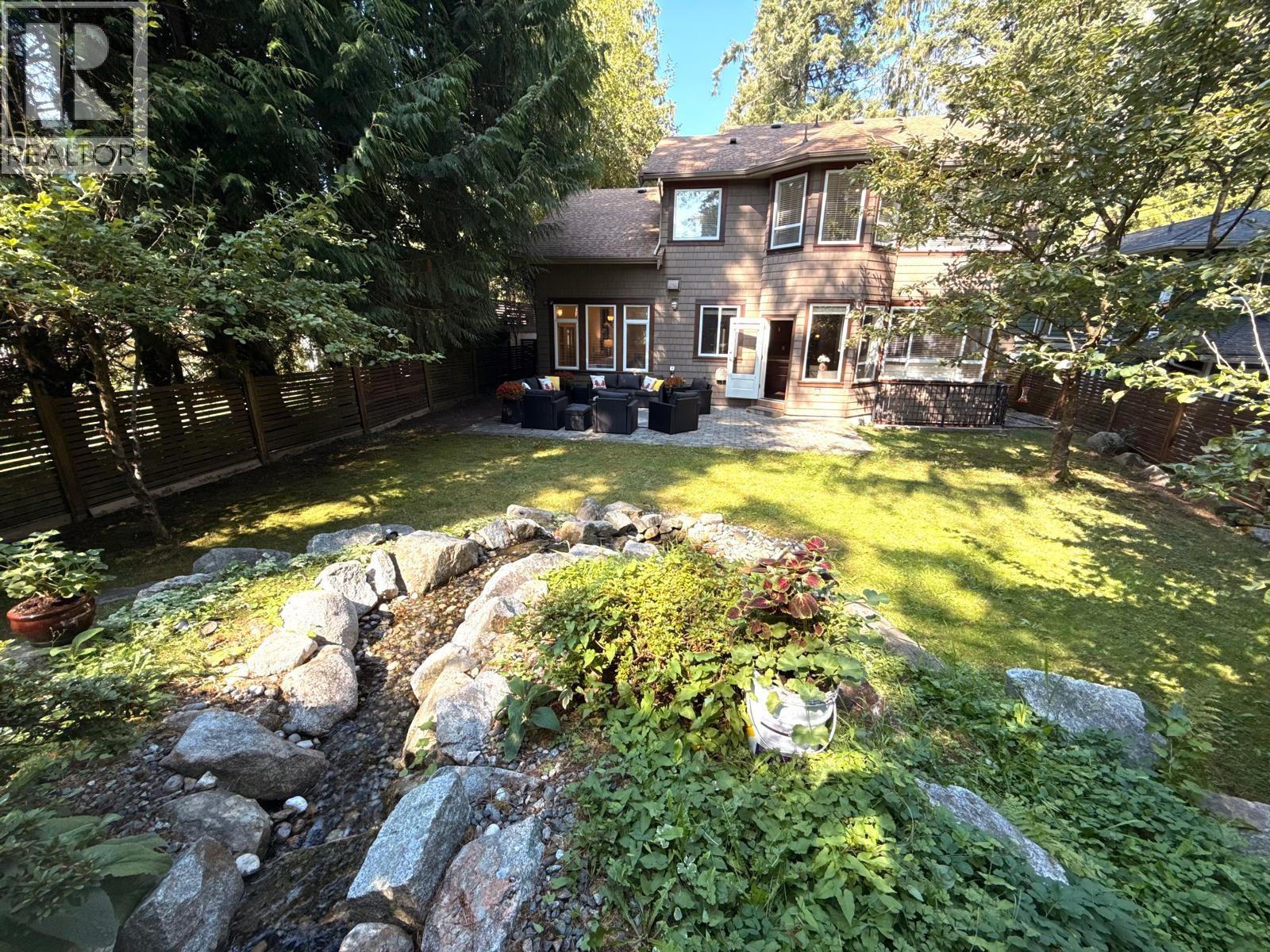1017 CANYON BOULEVARD, North Vancouver