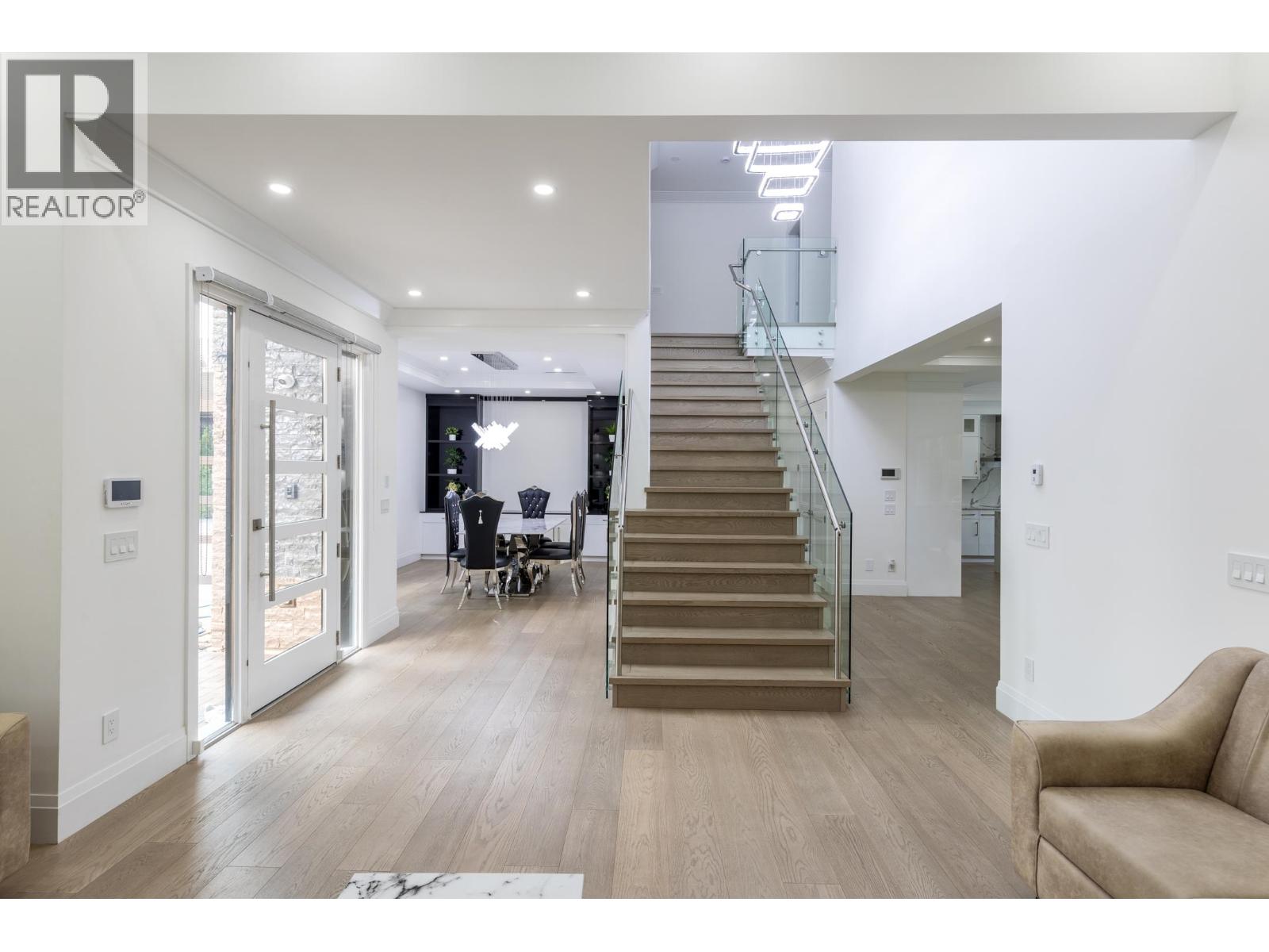 3560 HIGHLAND BOULEVARD, North Vancouver