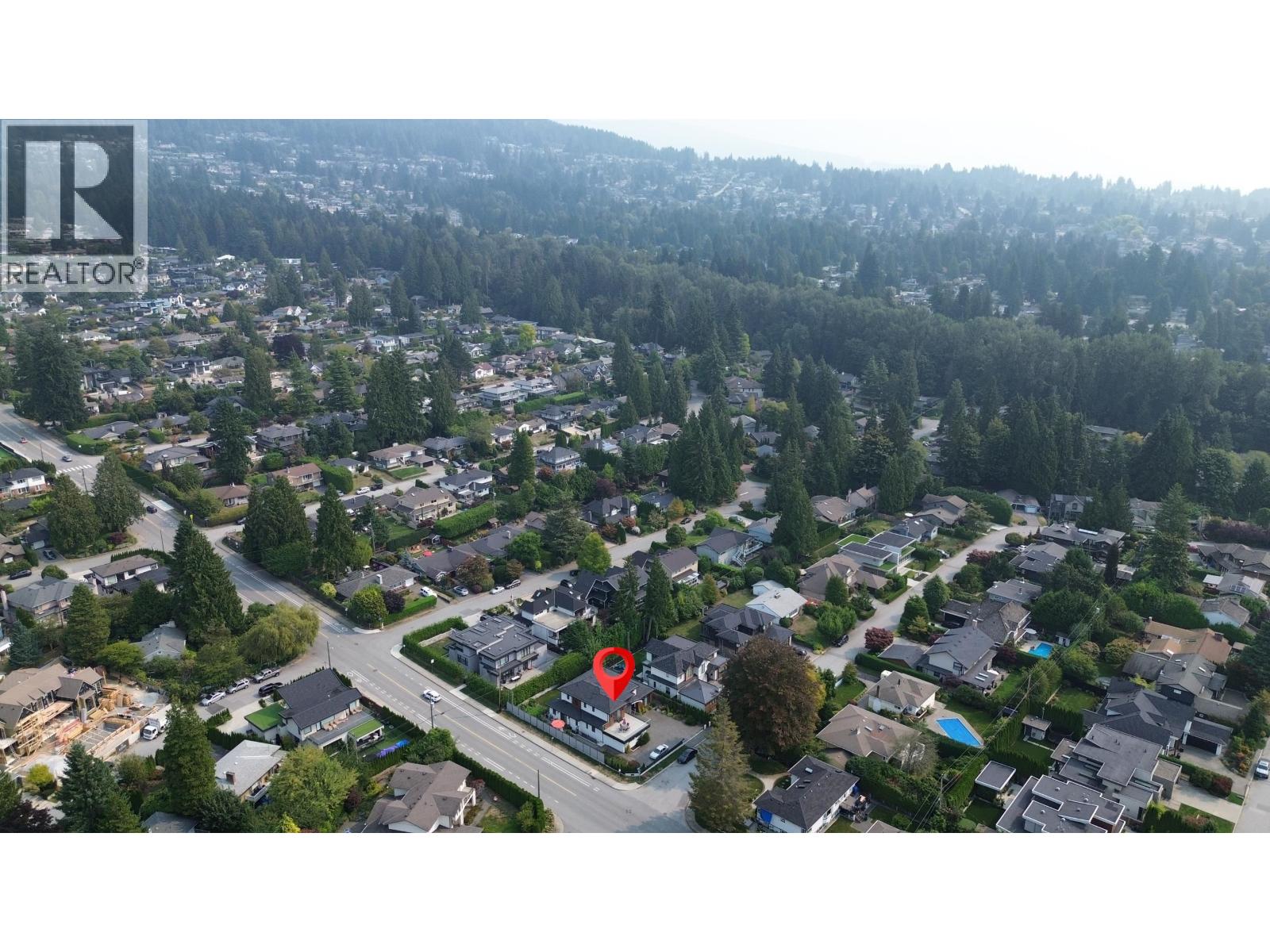 3560 HIGHLAND BOULEVARD, North Vancouver
