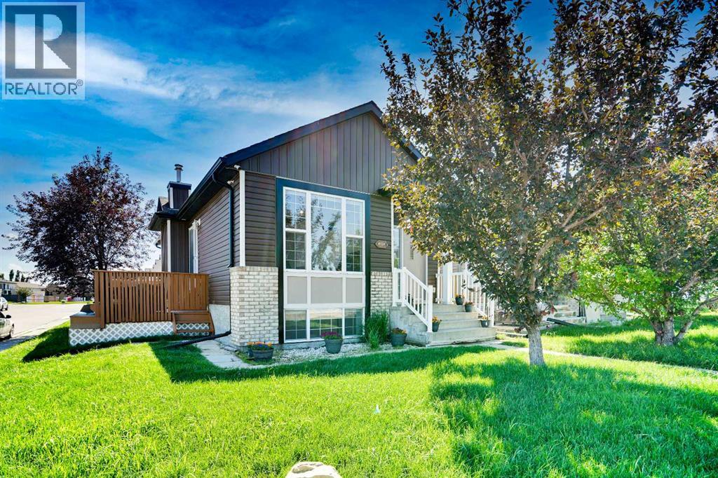 Single Family House Bi-level for Sale in  Martindale Boulevard NE Martindale Calgary 