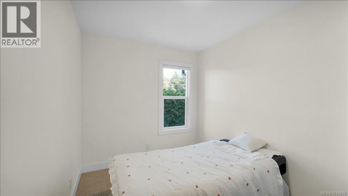 602 640 Broadway Street, Saanich