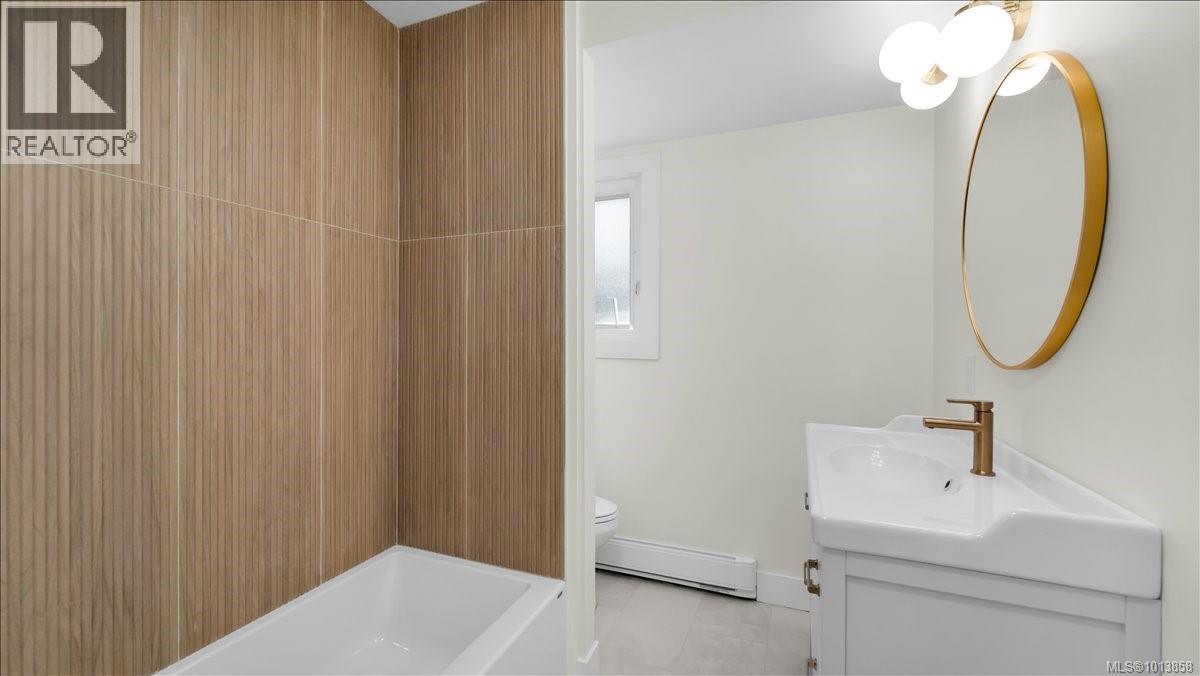 602 640 Broadway Street, Saanich