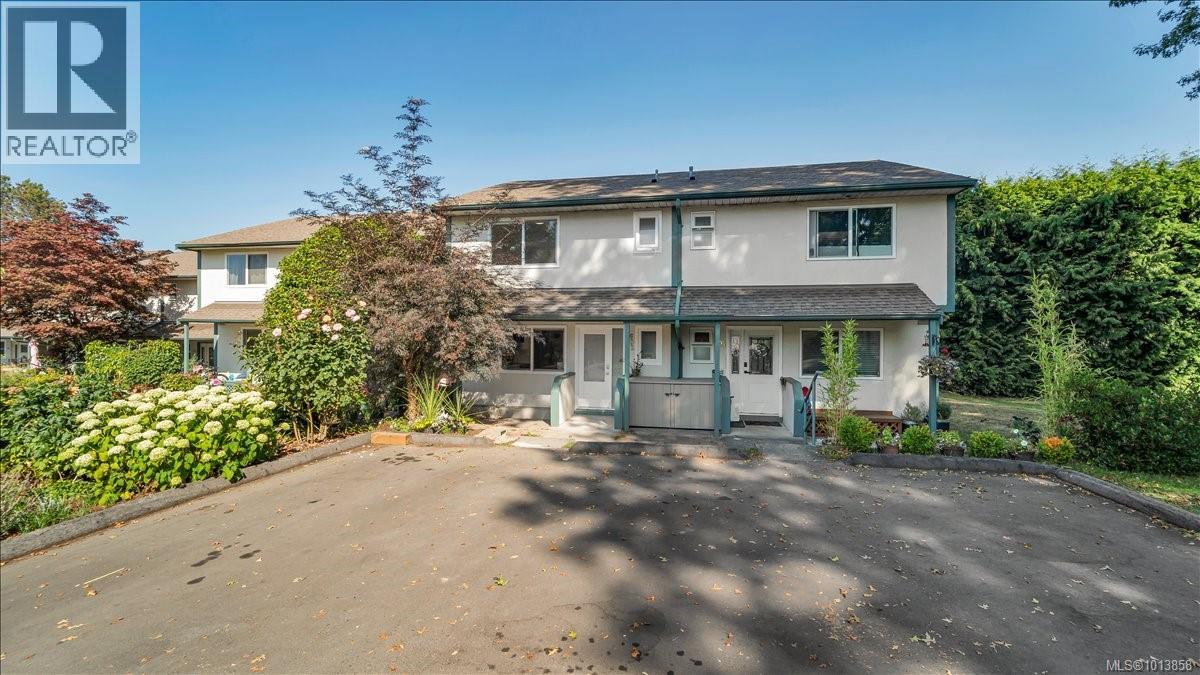 602 640 Broadway Street, Saanich